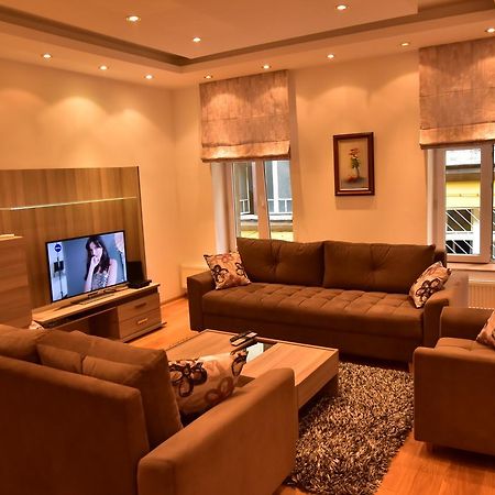 Ferhadija Luxury Apartment SJJ Exterior photo