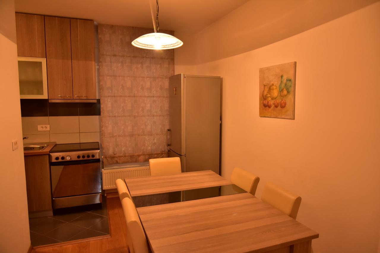 Ferhadija Luxury Apartment SJJ Exterior photo
