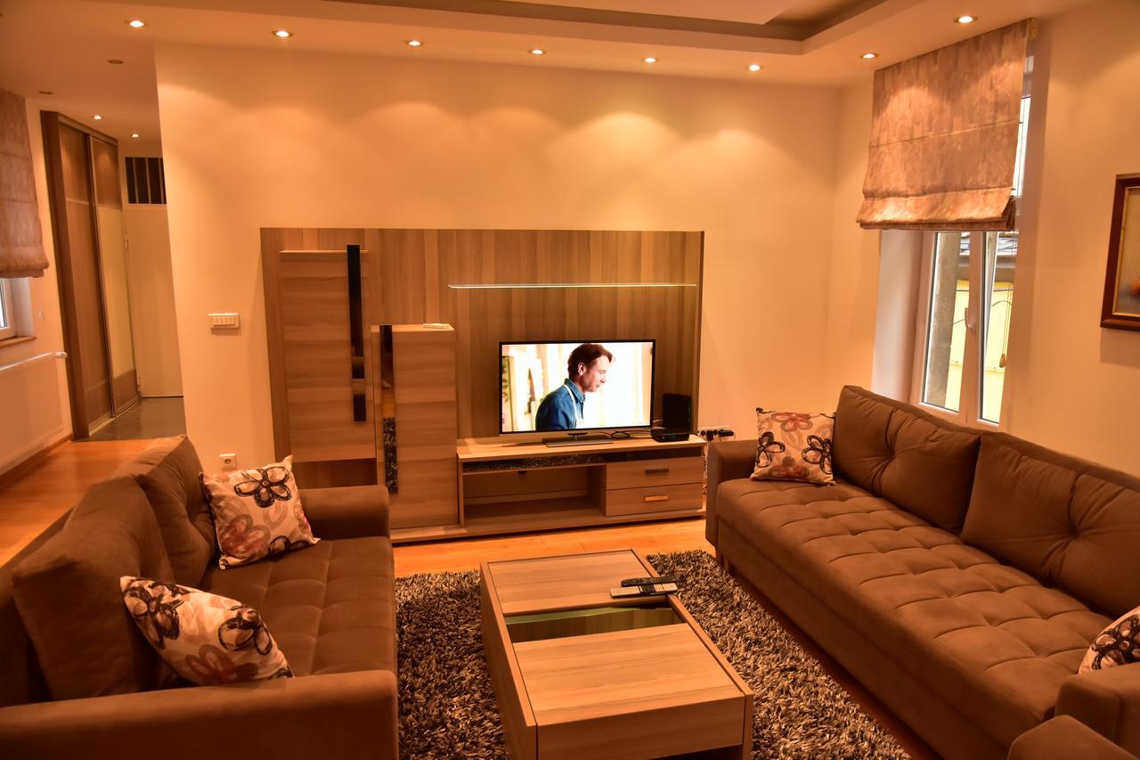 Ferhadija Luxury Apartment SJJ Exterior photo